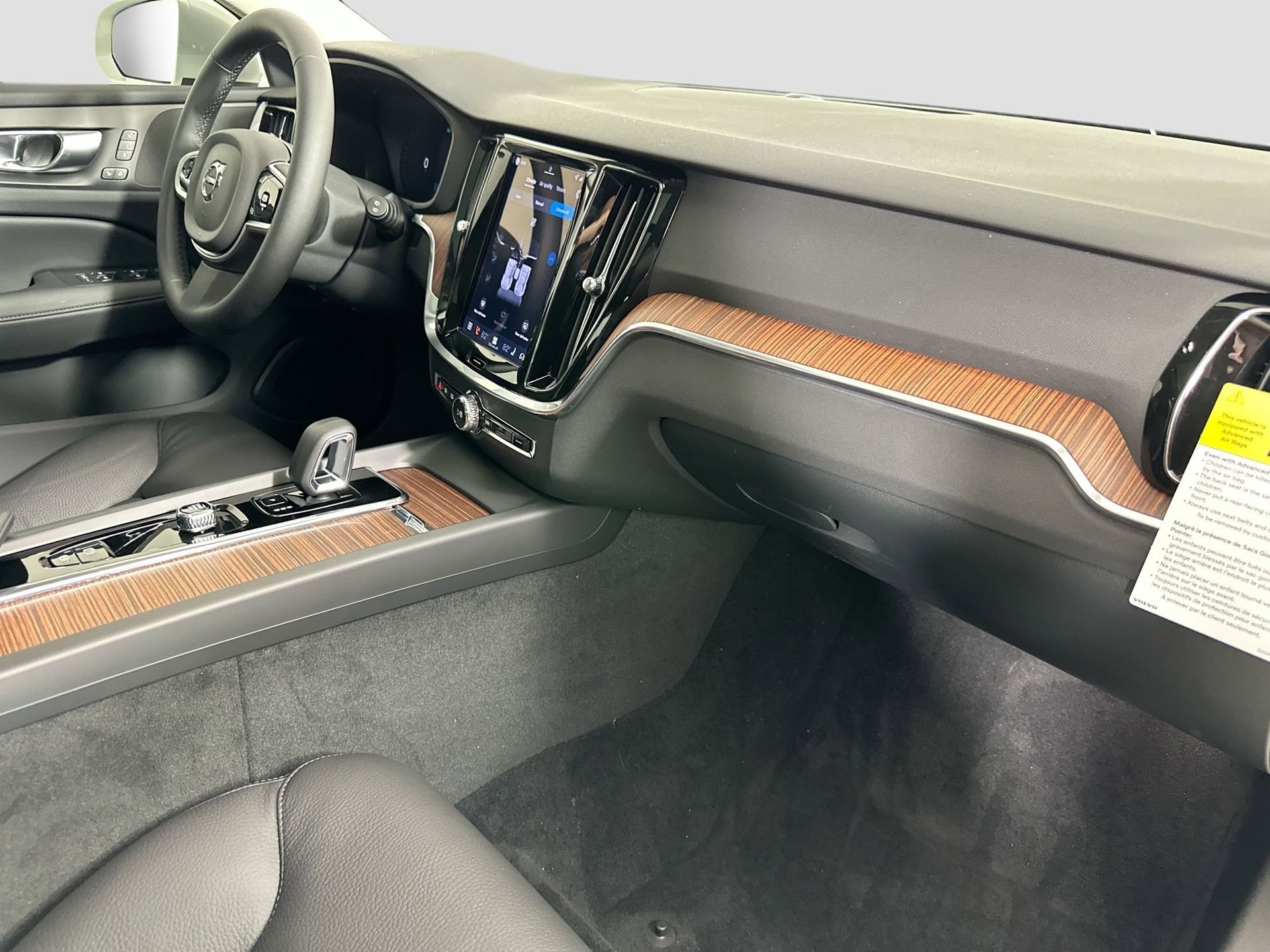 New 2026 Volvo V60 B5 Cross Country Plus w/ Protection Package Premier image 29