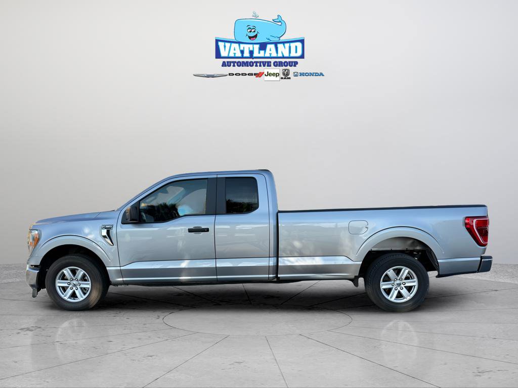 Used 2022 Ford F150 XLT image 2