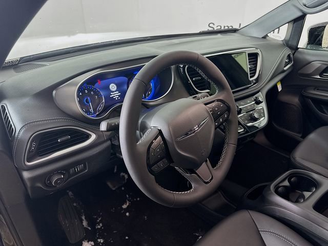 New 2026 Chrysler Pacifica Select w/ S Appearance Package image 9