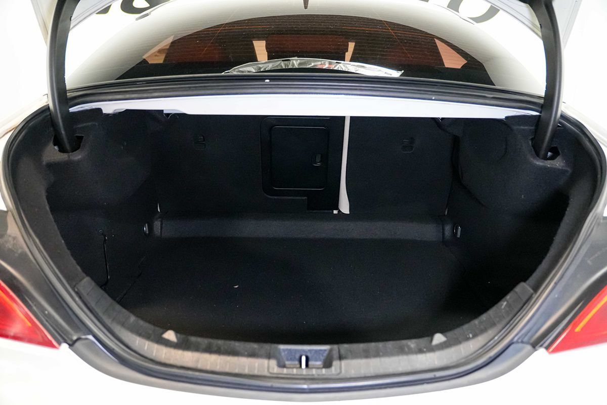 Used 2016 Mercedes-Benz CLA 250 image 25