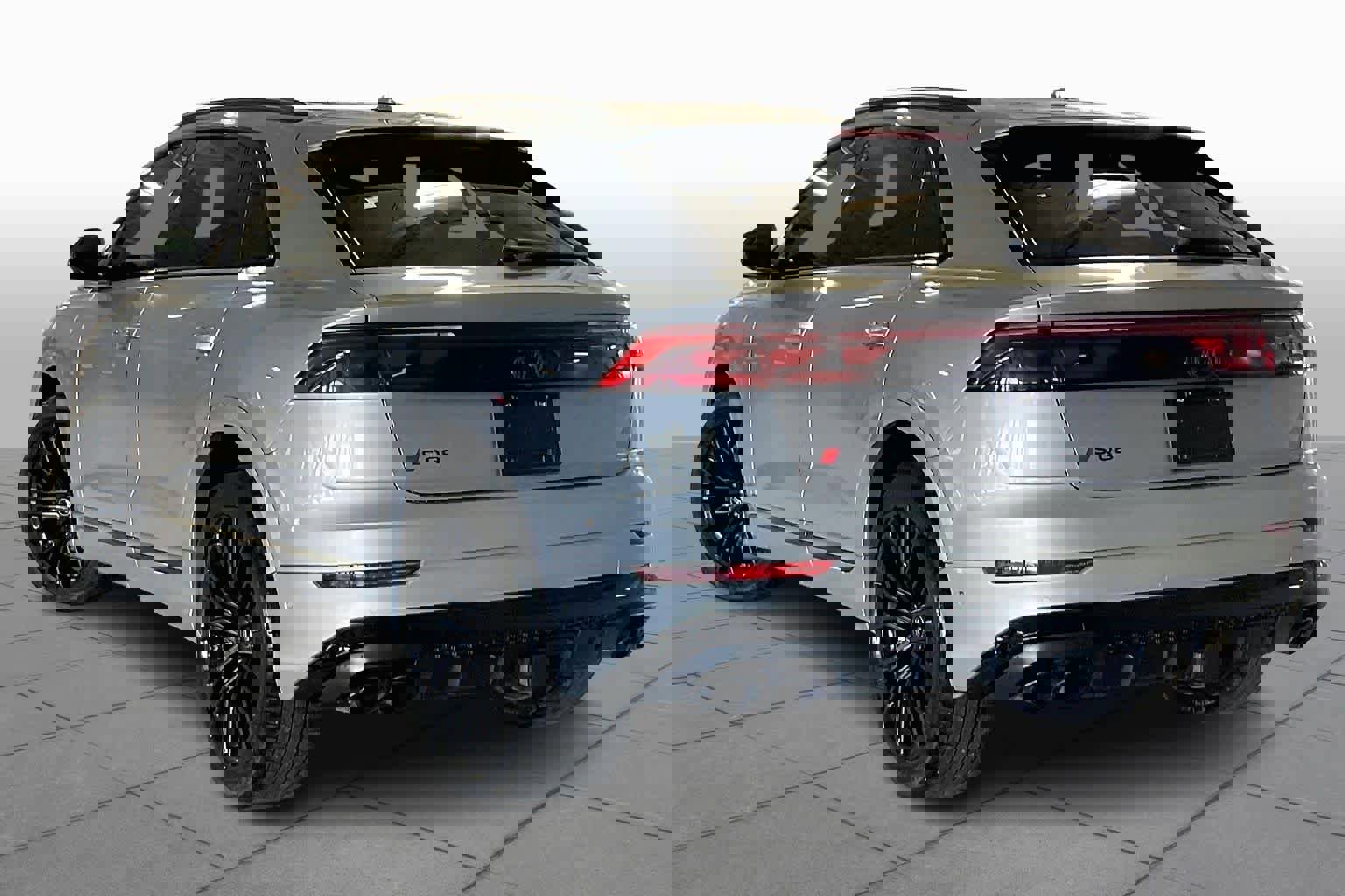 Used 2024 Audi SQ8 Prestige w/ Prestige Package image 10