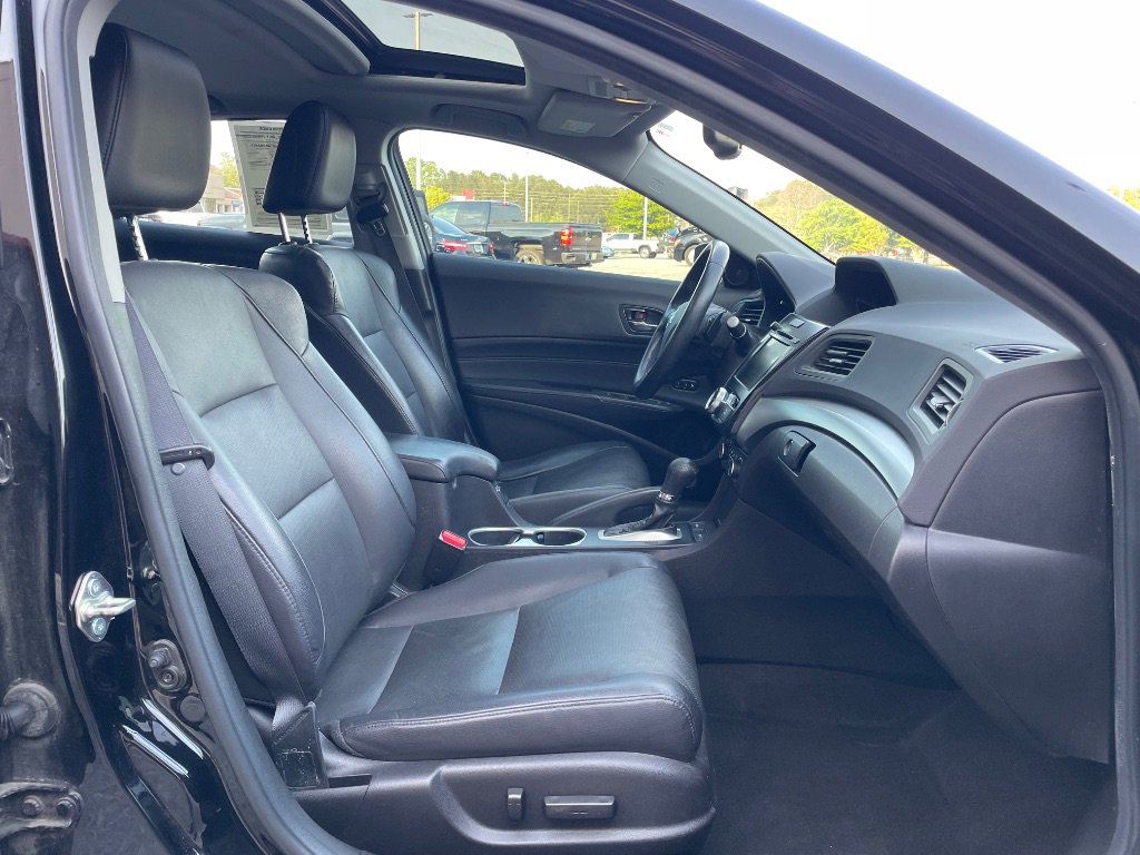Used 2017 Acura ILX FWD image 19