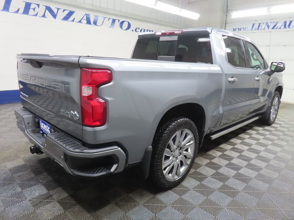 Used 2019 Chevrolet Silverado 1500 High Country w/ High Country Premium Package AWD/4WD image 5