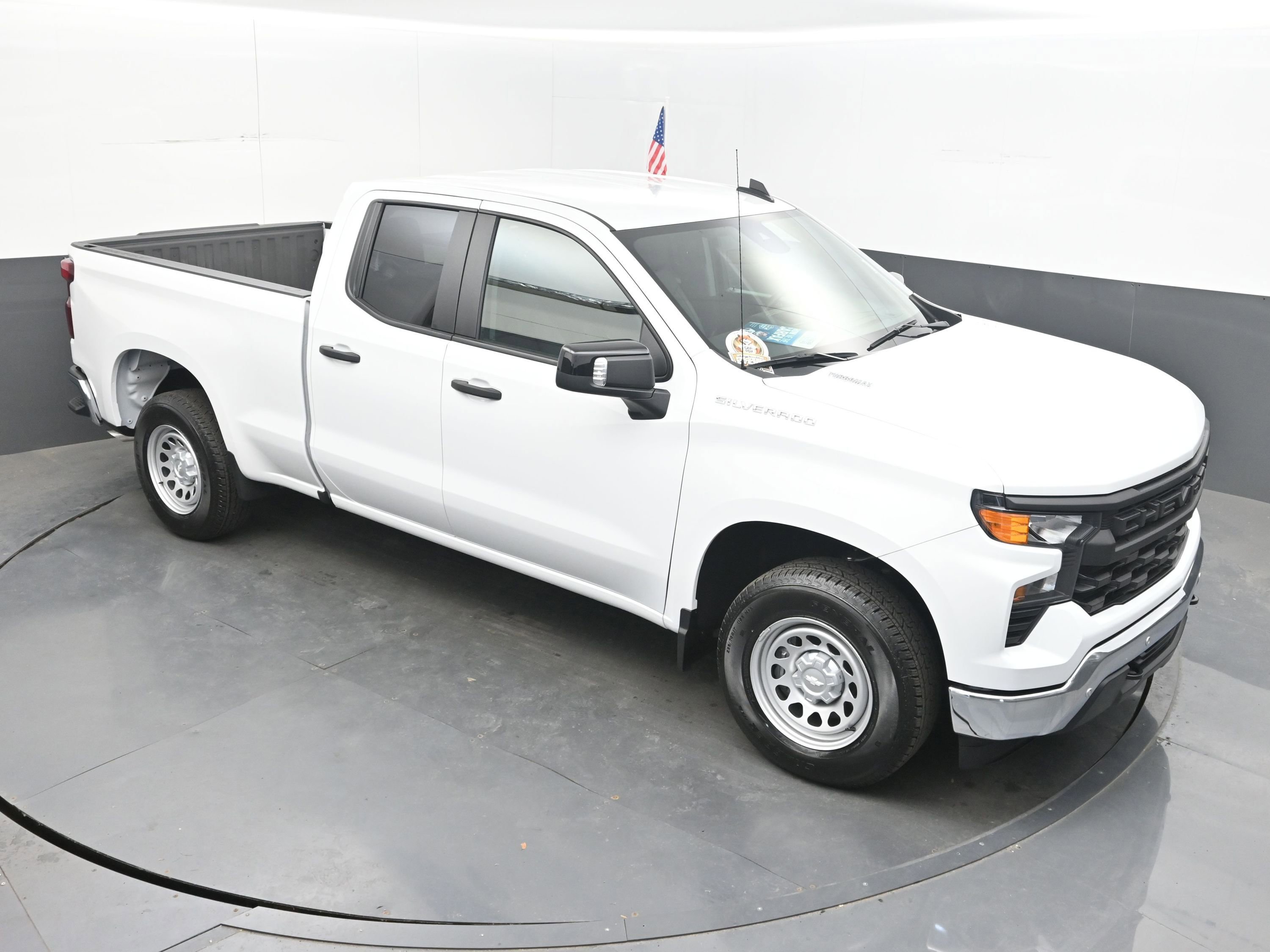 Used 2025 Chevrolet Silverado 1500 W/T w/ WT Safety Package RWD image 32