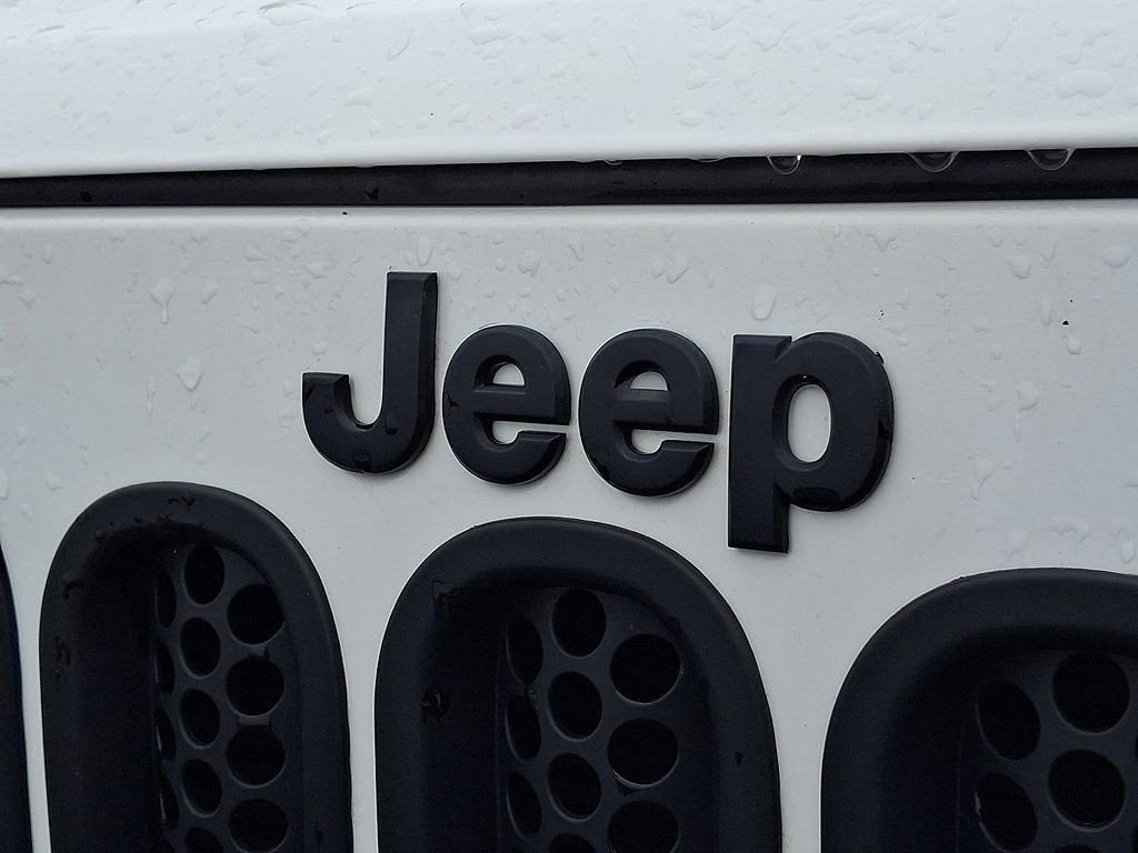 Used 2013 Jeep Wrangler Sahara w/ Dual Top Group image 30