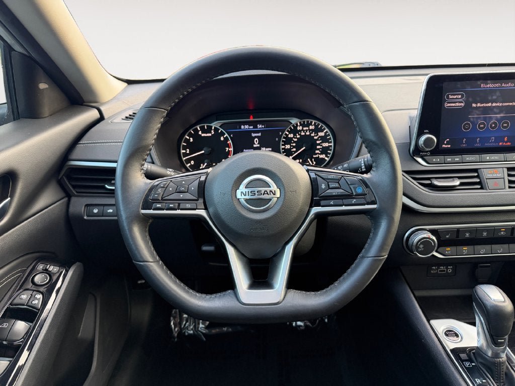 Used 2021 Nissan Altima 2.5 SV w/ SV Premium Package FWD image 14