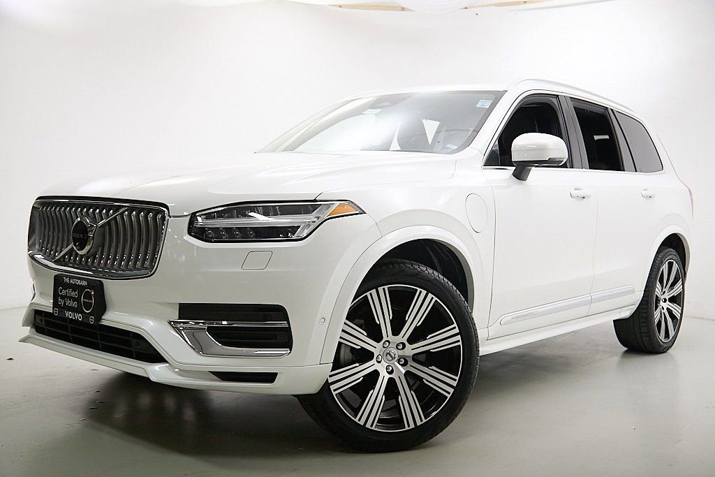 Certified 2024 Volvo XC90 T8 Ultimate w/ Protection Package image 2
