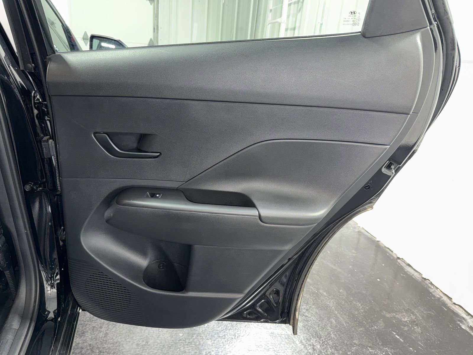 Used 2025 Hyundai Kona SEL image 13