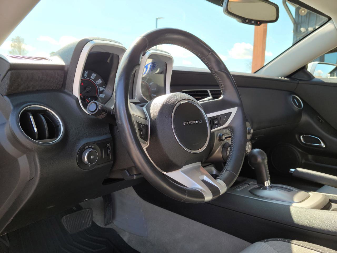 Used 2010 Chevrolet Camaro LT image 8