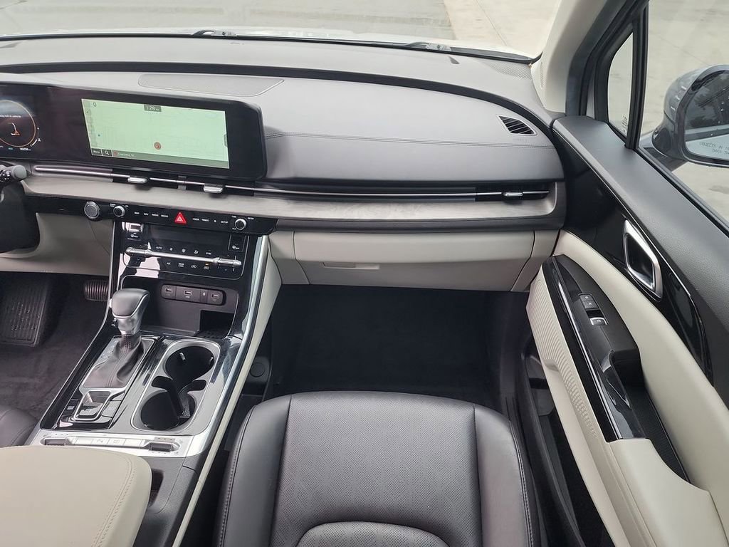 Used 2024 Kia Carnival SX FWD image 28