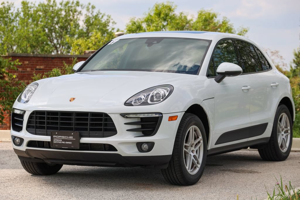 Certified 2017 Porsche Macan AWD/4WD image 17