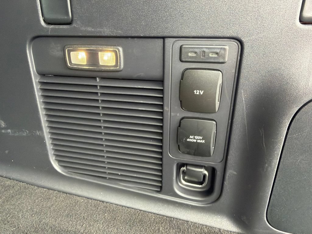Used 2025 Lincoln Navigator L Black Label w/ Black Label Special Edition AWD/4WD image 19