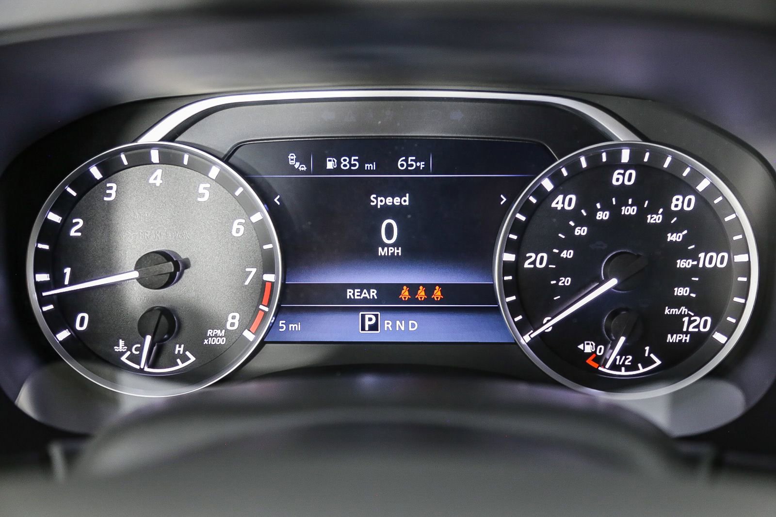 Certified 2025 Nissan Frontier SV image 37