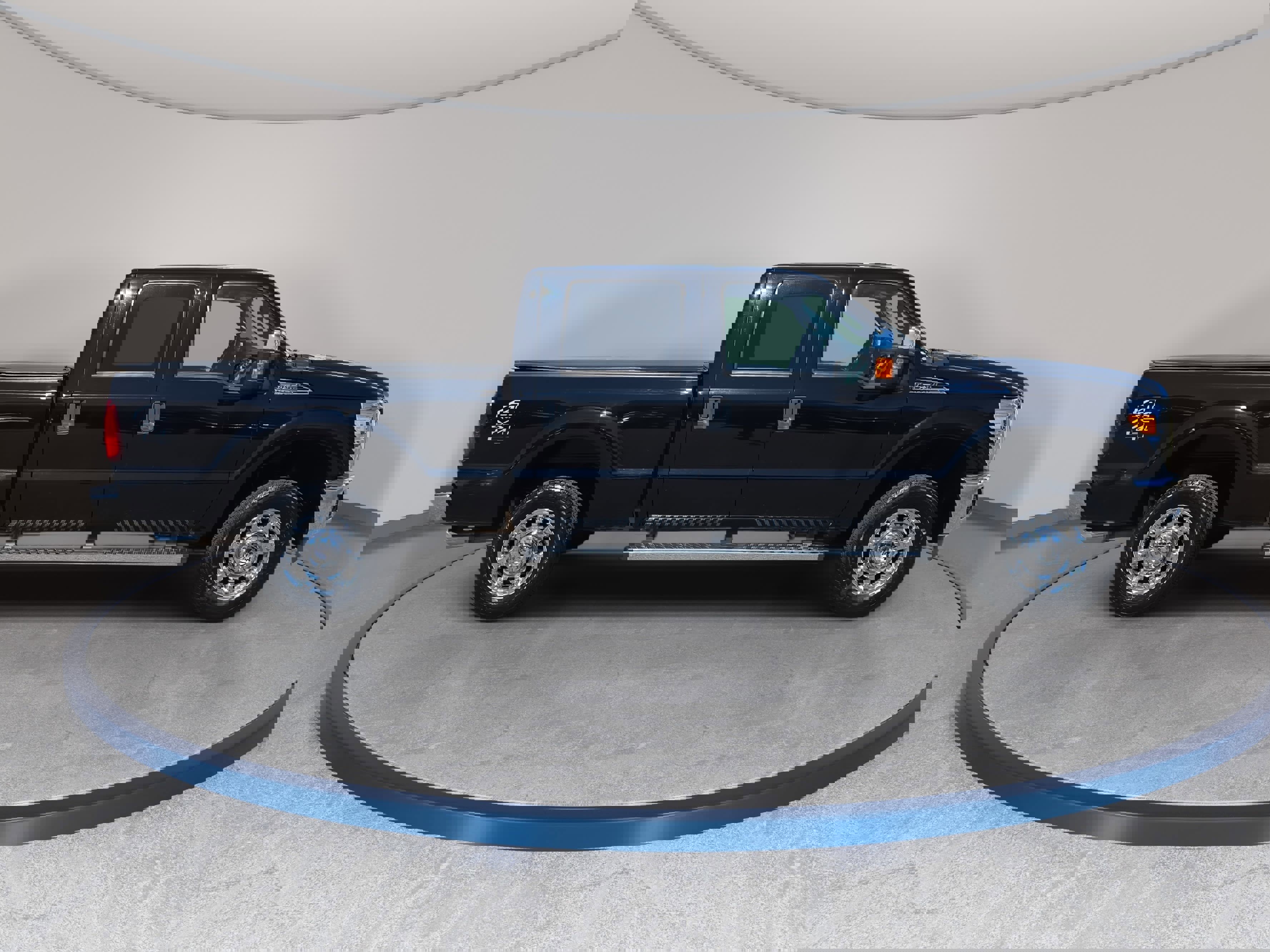 Used 2016 Ford F250 XLT w/ XLT Premium Package image 4