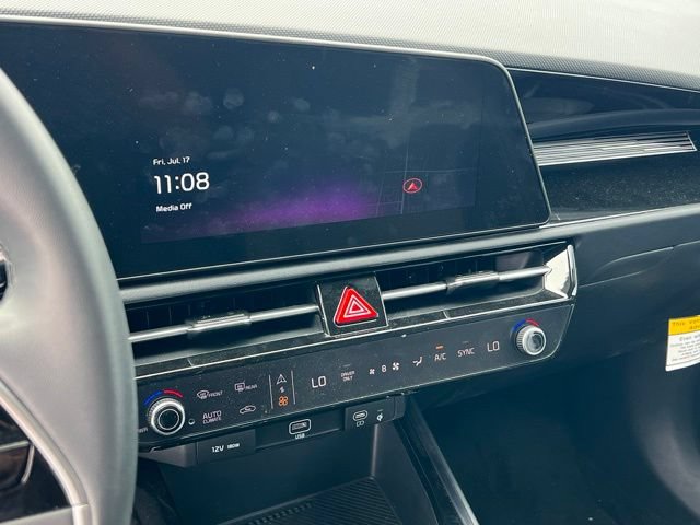 Certified 2026 Kia Niro EX FWD image 19