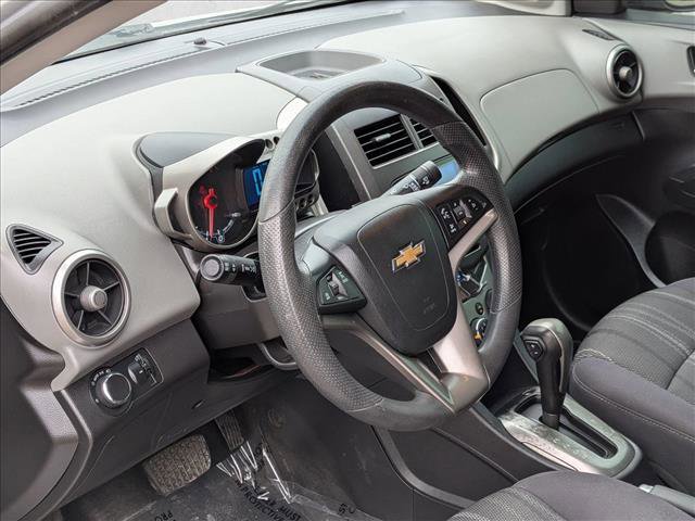 Used 2015 Chevrolet Sonic LT image 9