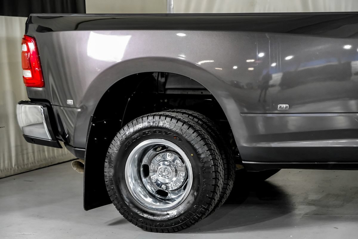 Used 2024 RAM 3500 Big Horn w/ Heated Seats & Wheel Group AWD/4WD image 6