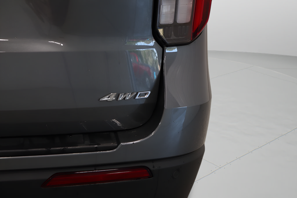 Used 2025 Ford Explorer ST-Line w/ ST-Line Street Pack AWD/4WD image 37