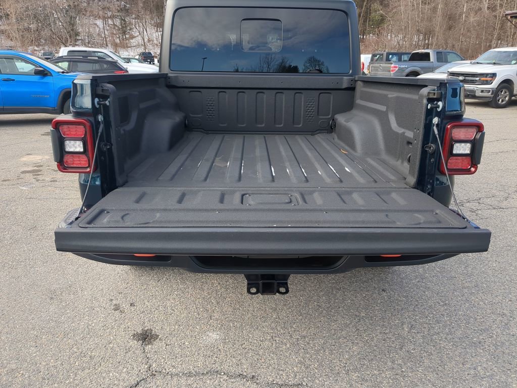 Used 2025 Jeep Gladiator Mojave w/ Convenience Group image 35
