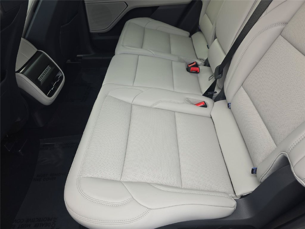 New 2026 Lincoln Nautilus Premier w/ Jet Appearance Package AWD/4WD image 11