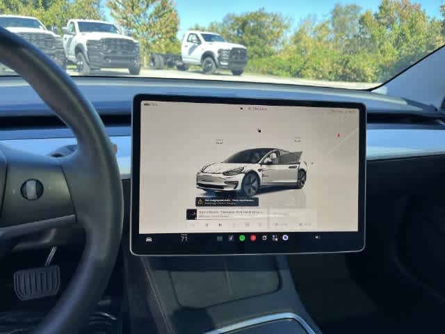Used 2023 Tesla Model 3 Standard Range RWD image 15