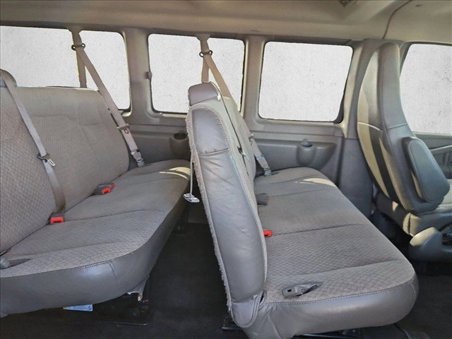 Used 2020 Chevrolet Express 3500 LT w/ LT Preferred Equipment Group RWD image 16