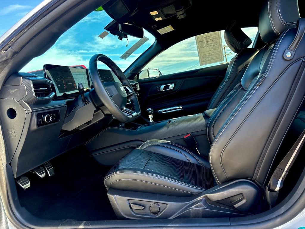 Used 2024 Ford Mustang GT Premium image 13