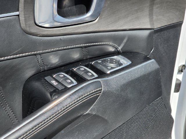 Certified 2024 Kia Sorento SX AWD/4WD image 19