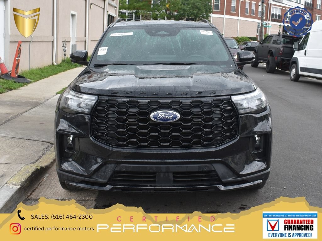 Used 2025 Ford Explorer ST-Line