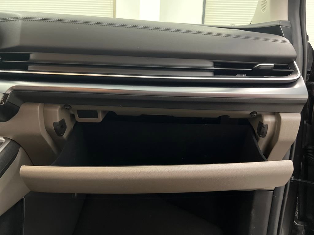 Used 2025 Kia Carnival image 31