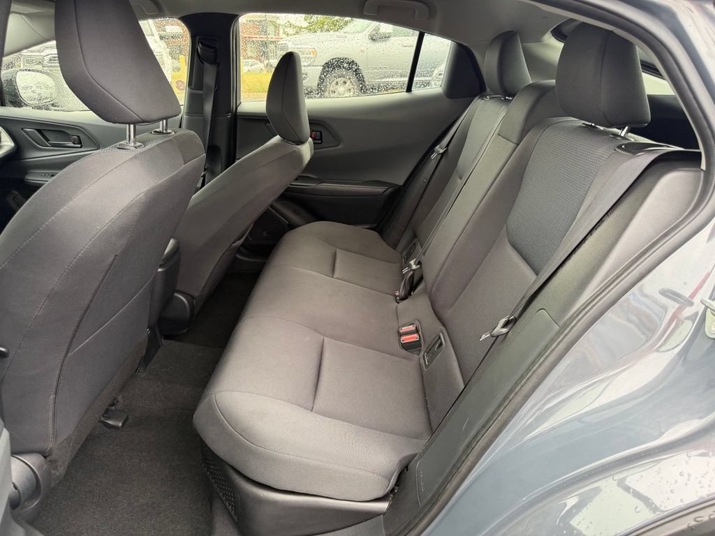 Used 2025 Toyota Prius LE FWD image 11