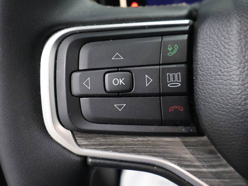 Certified 2024 Jeep Wagoneer Series II image 32