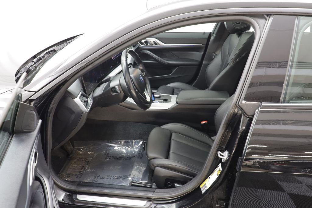 Certified 2023 BMW i4 eDrive35 w/ Premium Package image 6