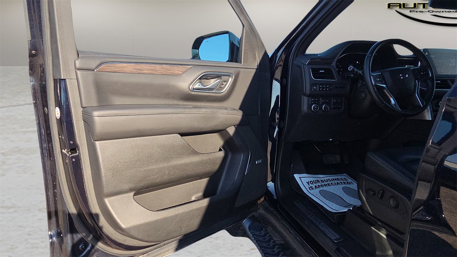 Used 2022 Chevrolet Suburban Z71 w/ Z71 Off-Road Package image 29