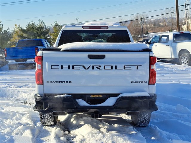 Used 2021 Chevrolet Silverado 1500 Custom Trail Boss w/ LPO, Dark Essentials Package image 4