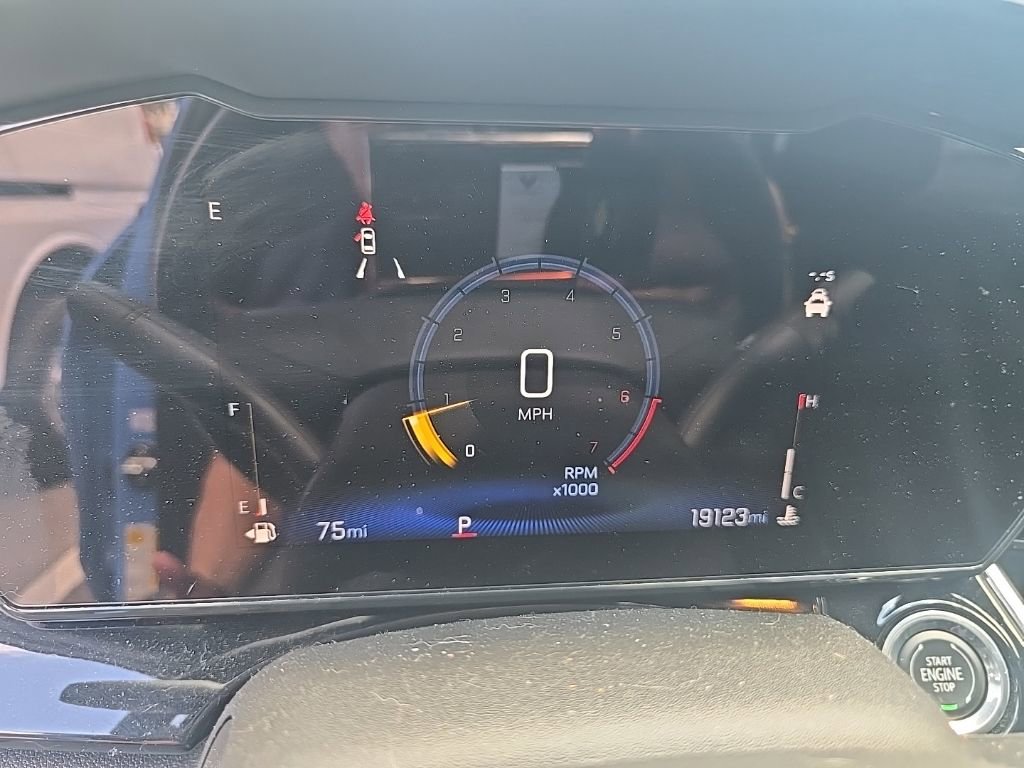 Used 2024 Chevrolet Trax RS w/ Driver Confidence Package FWD image 6