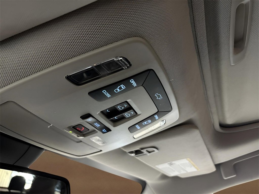 Used 2023 Toyota Sienna XLE image 12