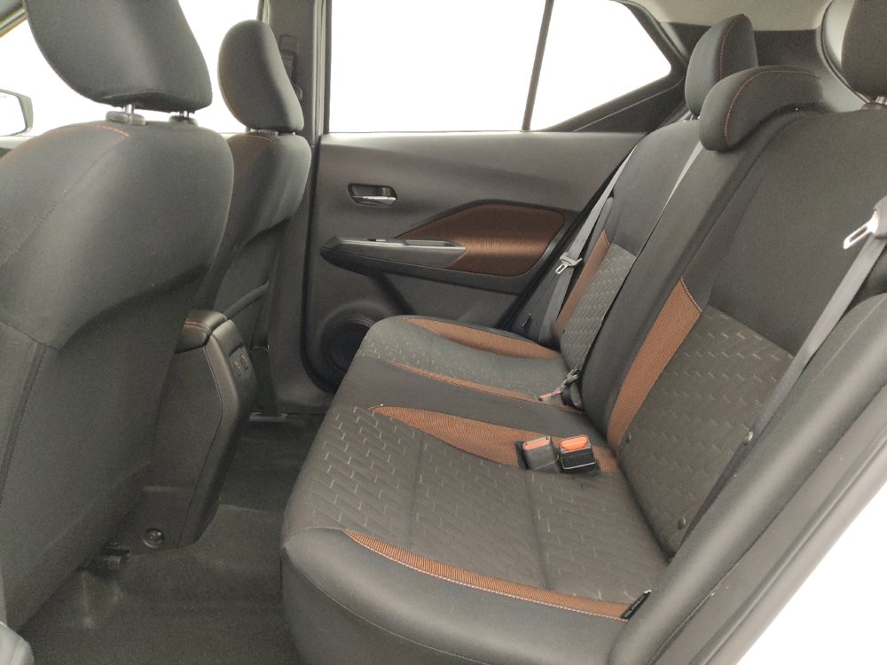 Used 2023 Nissan Kicks SR FWD image 18