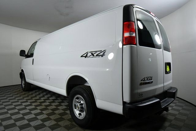 New 2025 Chevrolet Express 3500 Extended w/ Driver Convenience Package image 13