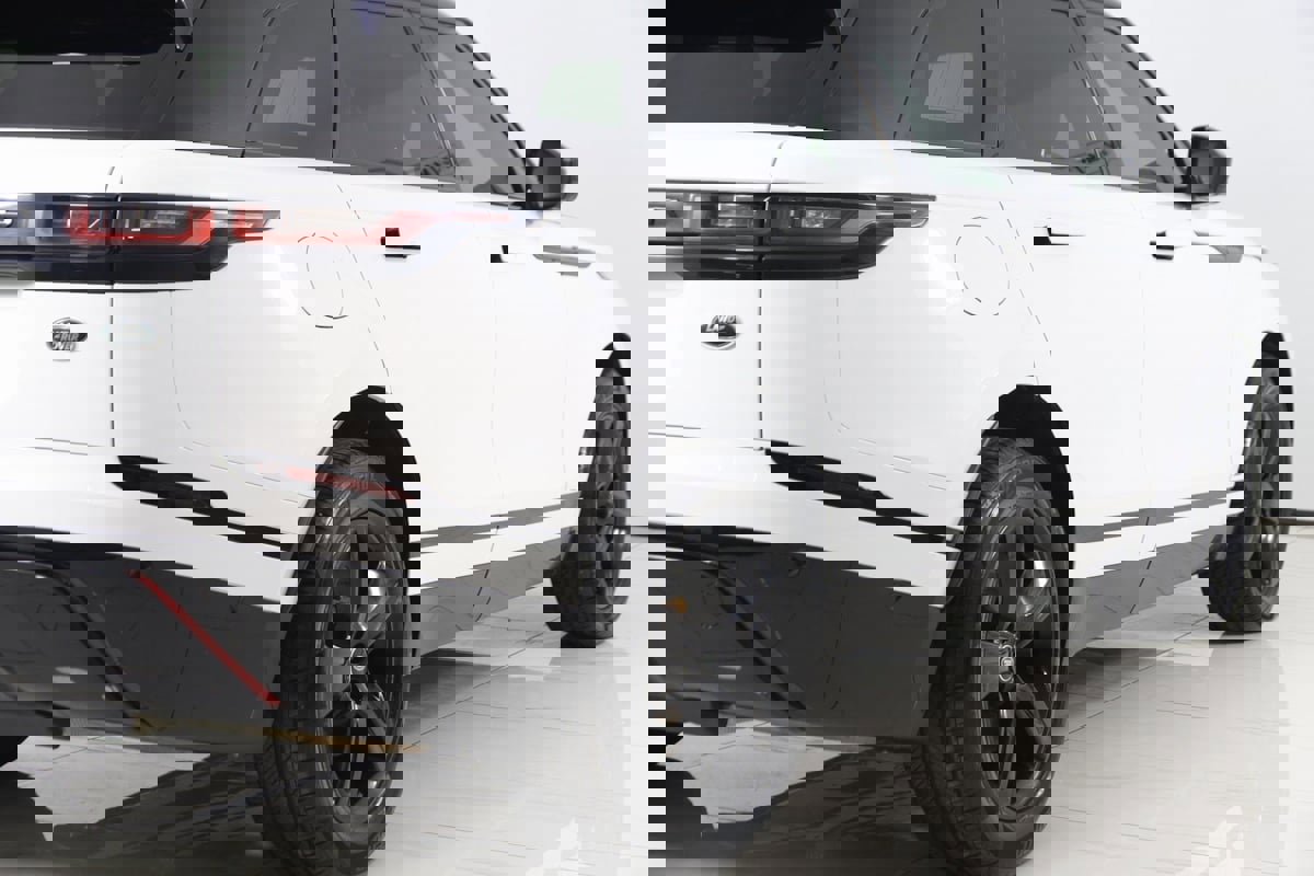 Used 2021 Land Rover Range Rover Velar R-Dynamic S image 45