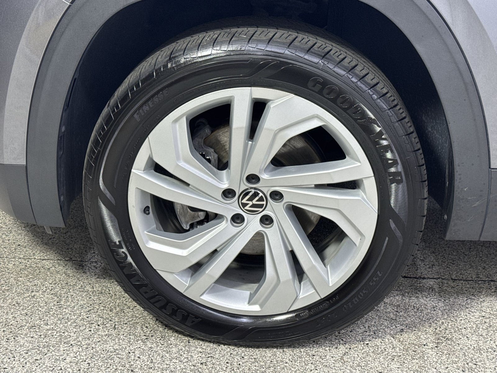 Used 2022 Volkswagen Atlas SE w/ Panoramic Sunroof Package AWD/4WD image 24