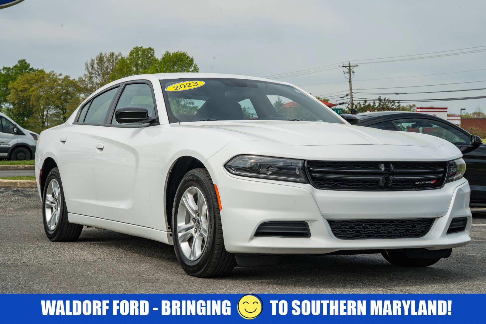 Used 2023 Dodge Charger SXT image 1