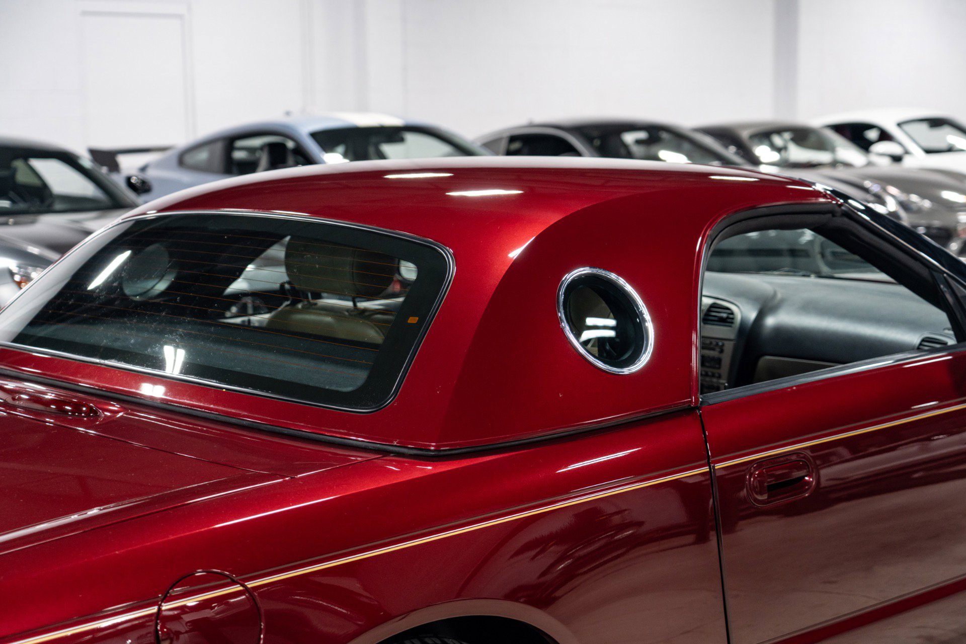 Used 2004 Ford Thunderbird Deluxe image 66