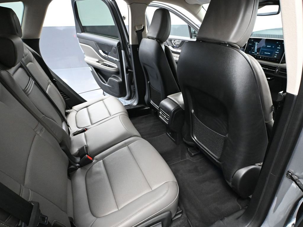 Used 2024 Lincoln Corsair Reserve image 42