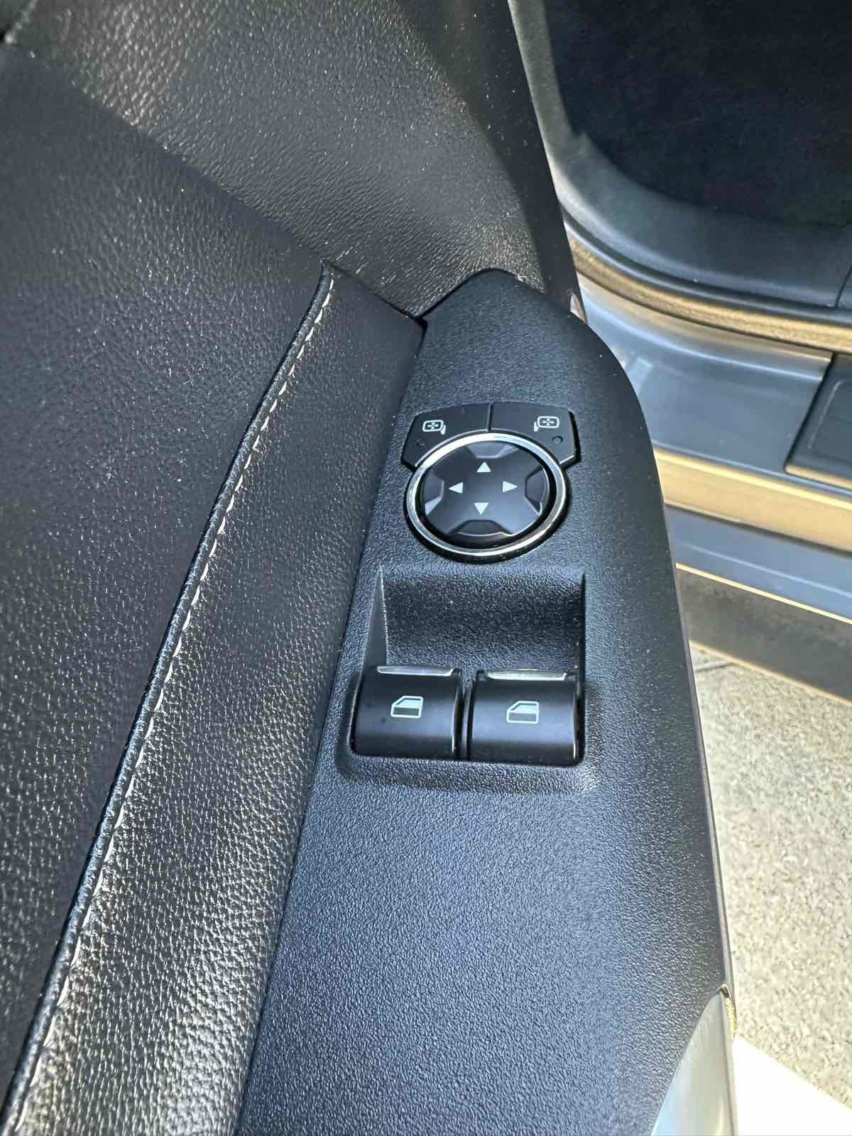 Used 2022 Ford Mustang GT Premium RWD image 27