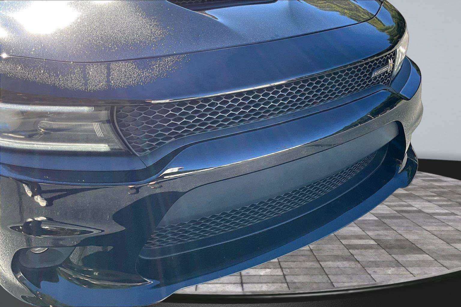 Used 2016 Dodge Charger R/T Scat Pack RWD image 29
