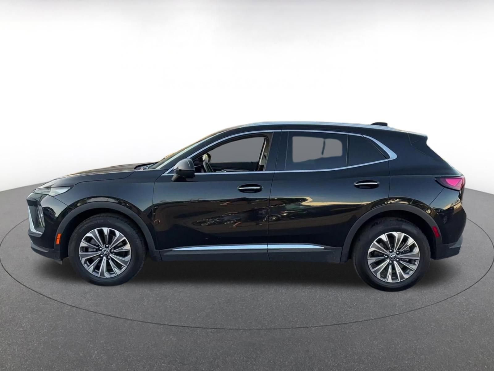 Used 2024 Buick Envision Preferred AWD/4WD image 9