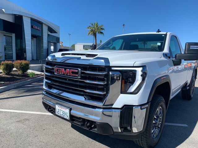 Certified 2025 GMC Sierra 3500 SLE w/ SLE Convenience Package AWD/4WD image 3