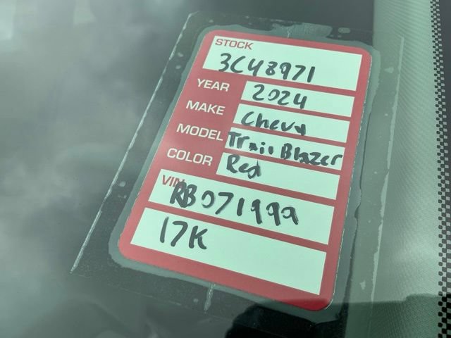 Used 2024 Chevrolet TrailBlazer LT w/ Driver Confidence Package FWD image 33