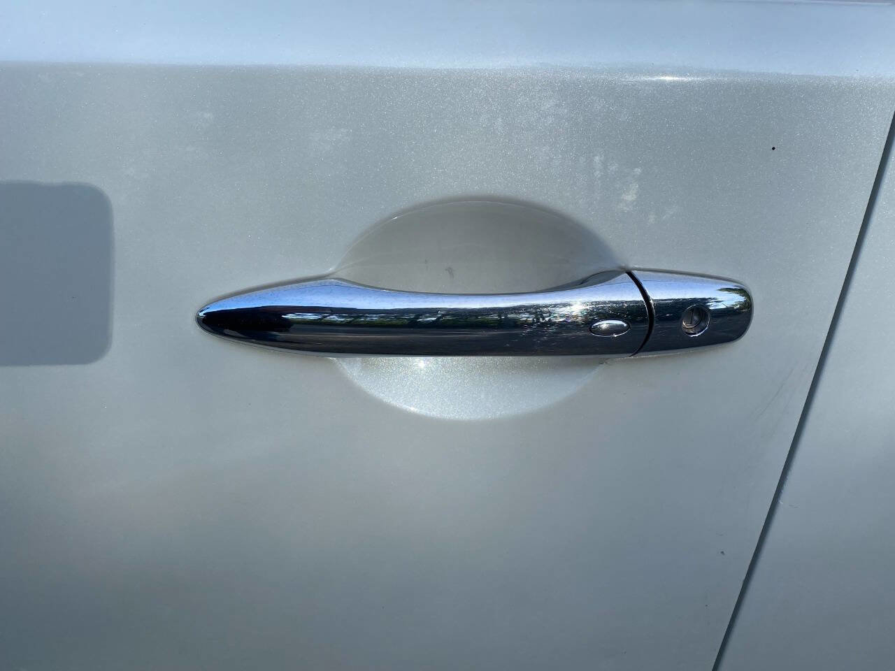 Used 2017 Nissan Armada Platinum RWD image 12
